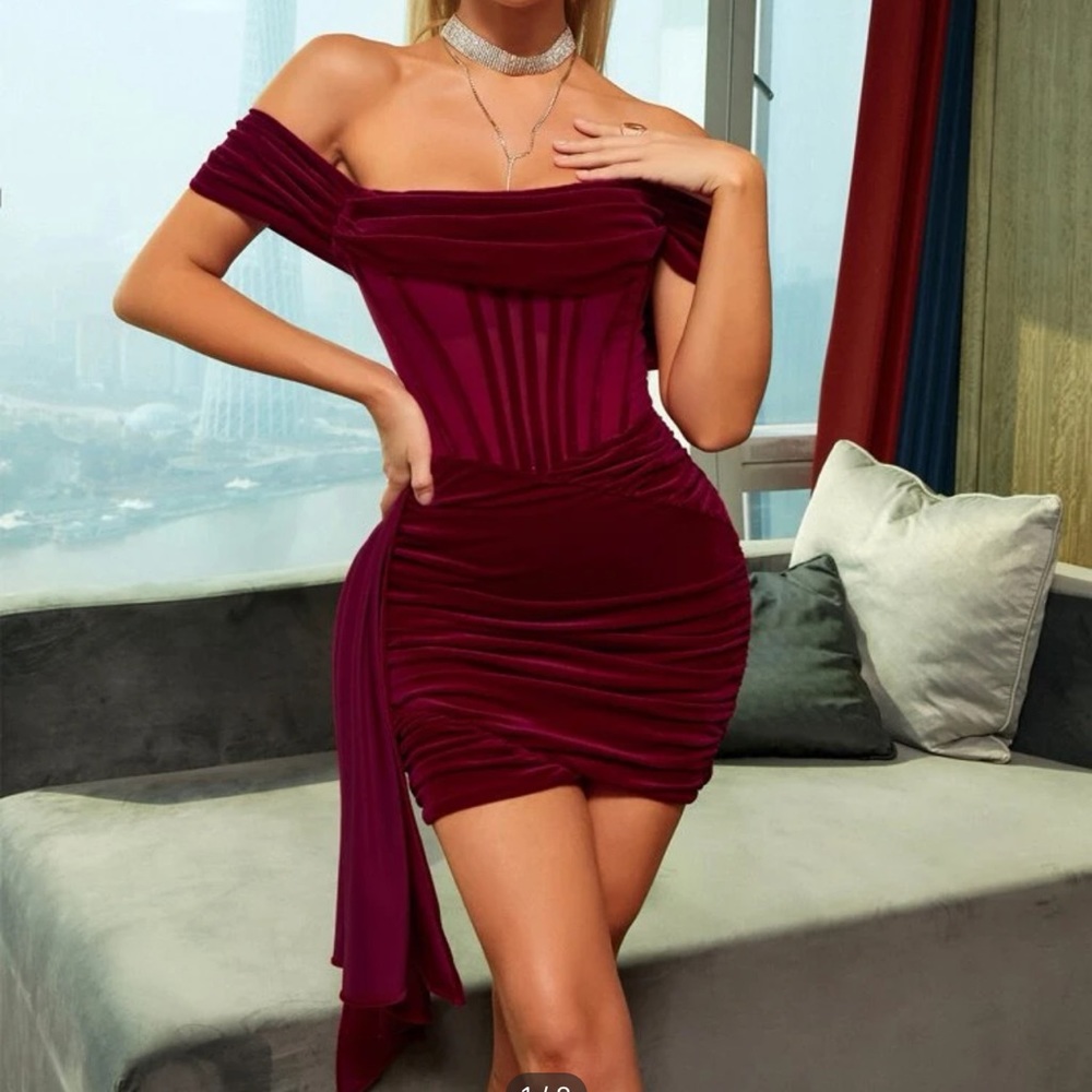 🆕 Ruched Off the Shoulder Velvet Dress